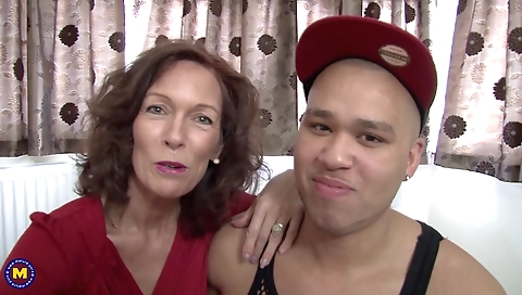 Hot British Mature Cougar Loves Having Sex With Her Horny Toyboy - MatureNL