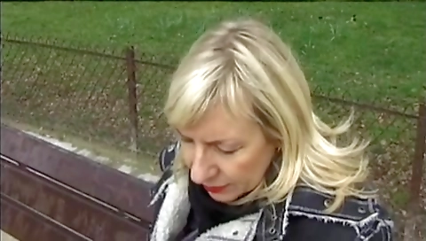 french aged granny receive bbc anal culo troia