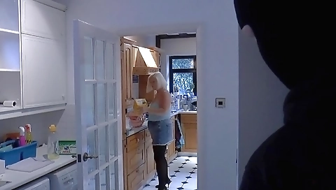 Home Alone - Laceystarr