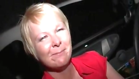 UK Slag Milf goes Dogging