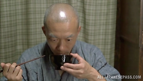 Mako Oda alluring hot mature babe gives head