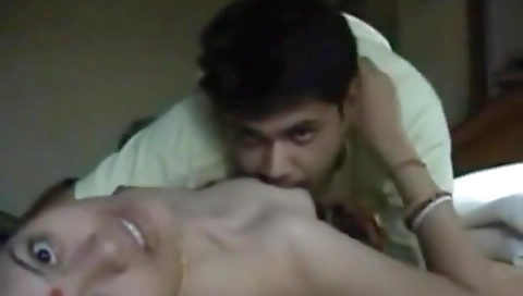 Deshi Couple Sex Video in Honeymoon